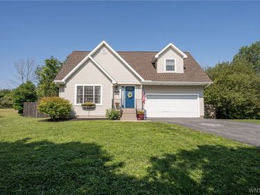 5430 Ernest Road, Lockport, NY 14094