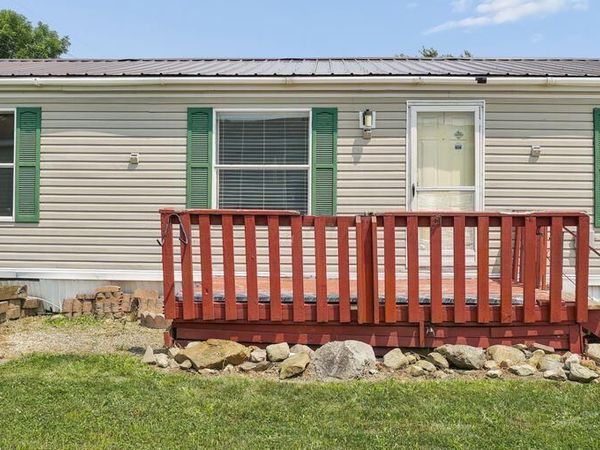 1100 Thornwood Drive, Unit 102, Heath, OH 43056