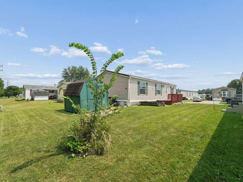 1100 Thornwood Drive, Unit 102, Heath, OH 43056 Photo 3