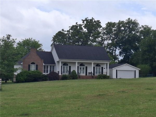 1217 Old Bethel Road , Chickamauga, GA 30707
