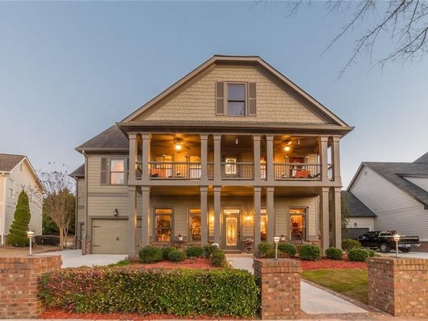 630 Warm Springs Court , Loganville, GA 30052