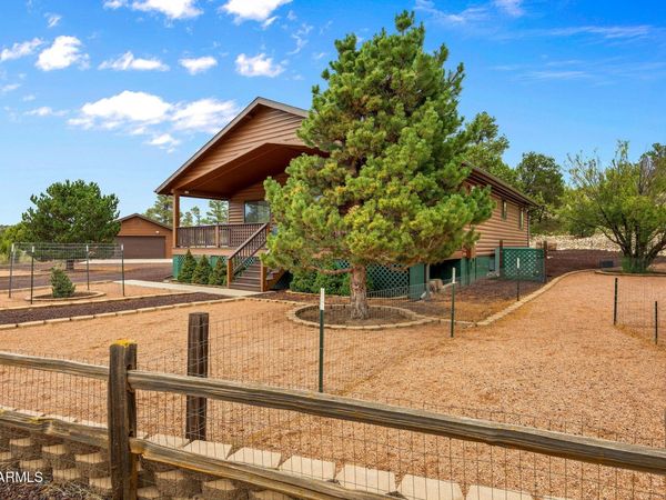 3423 TONTO Drive, Overgaard, AZ 85933