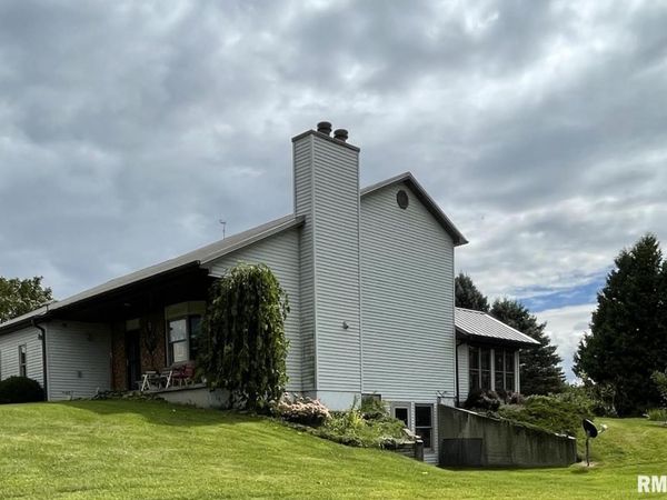 11112 SALISBURY Road, Pleasant Plains, IL 62677