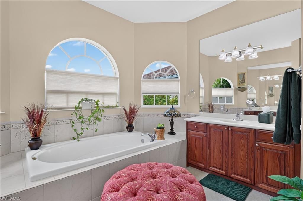 24908 Fairwinds Ln, Bonita Springs, FL 34135 Photo