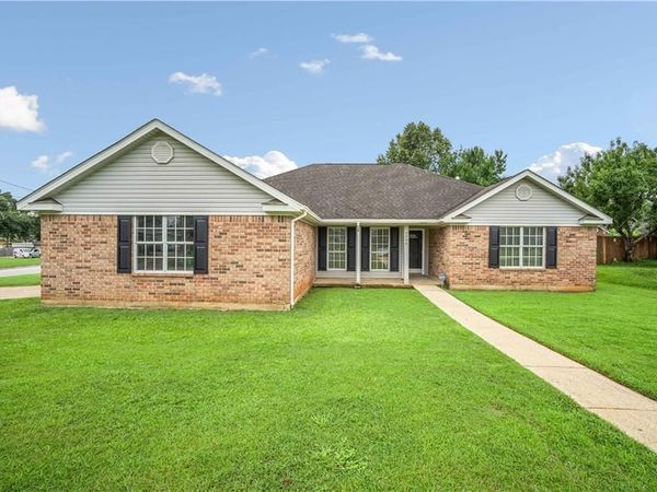 2290 Bob White Court , Mobile, AL 36695