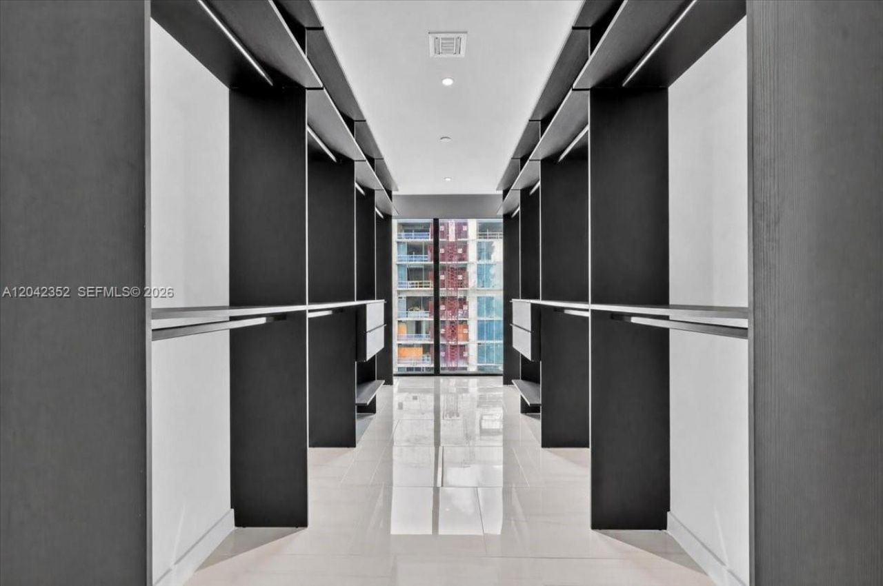 20 NE 11th St , Unit 6003, Miami, FL 33132 Photo