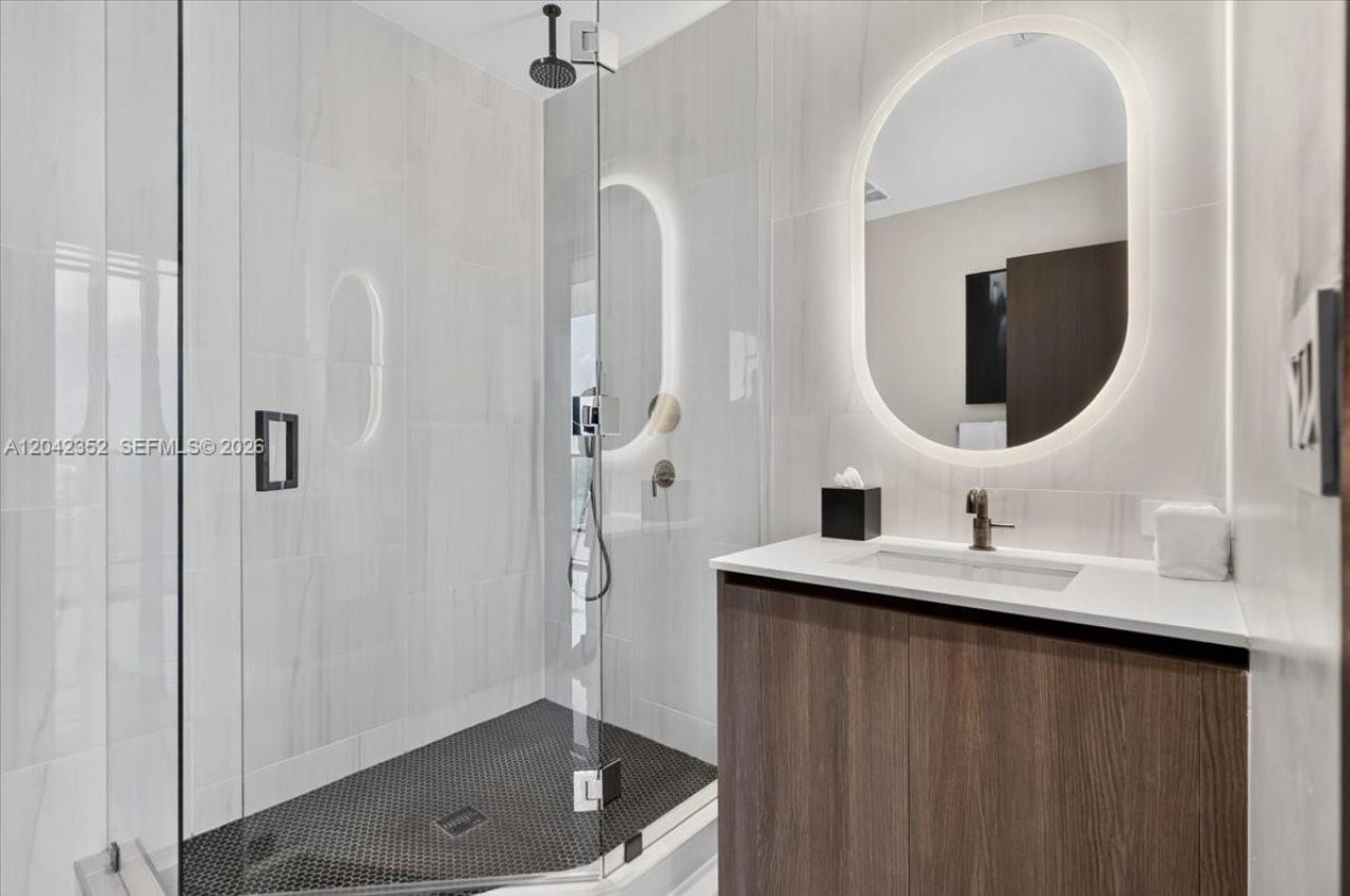 20 NE 11th St , Unit 6003, Miami, FL 33132 Photo