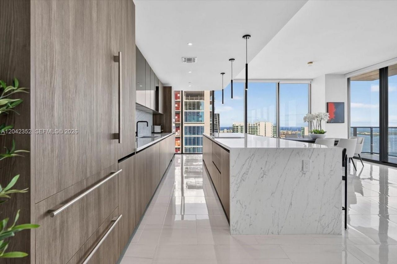 20 NE 11th St , Unit 6003, Miami, FL 33132 Photo