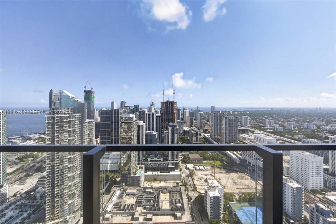 20 NE 11th St , Unit 6003, Miami, FL 33132 Photo