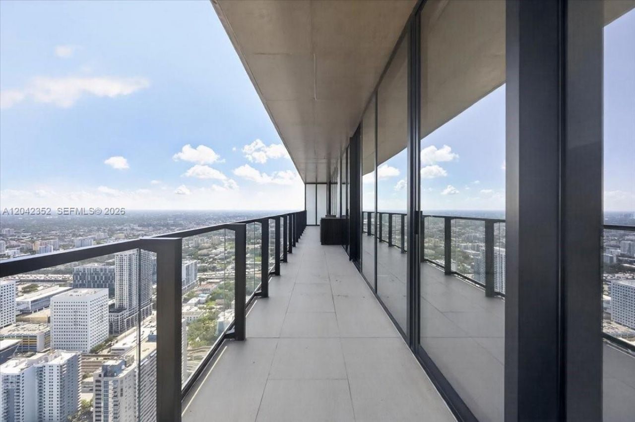 20 NE 11th St , Unit 6003, Miami, FL 33132 Photo