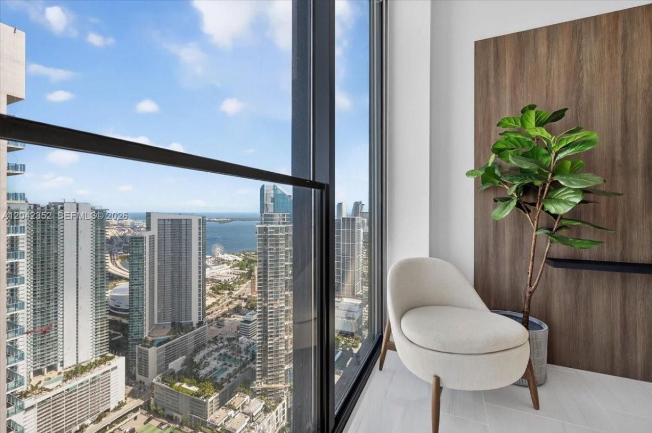 20 NE 11th St , Unit 6003, Miami, FL 33132 Photo