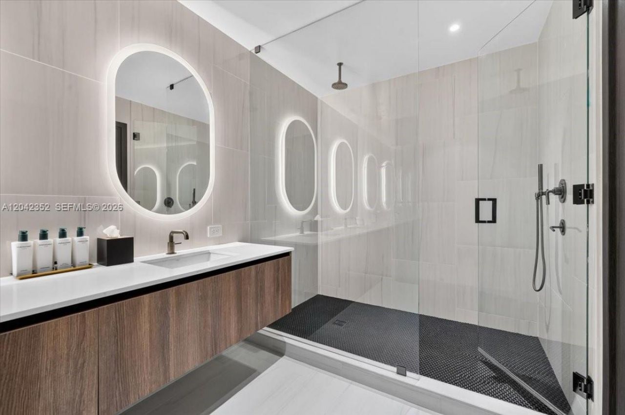 20 NE 11th St , Unit 6003, Miami, FL 33132 Photo