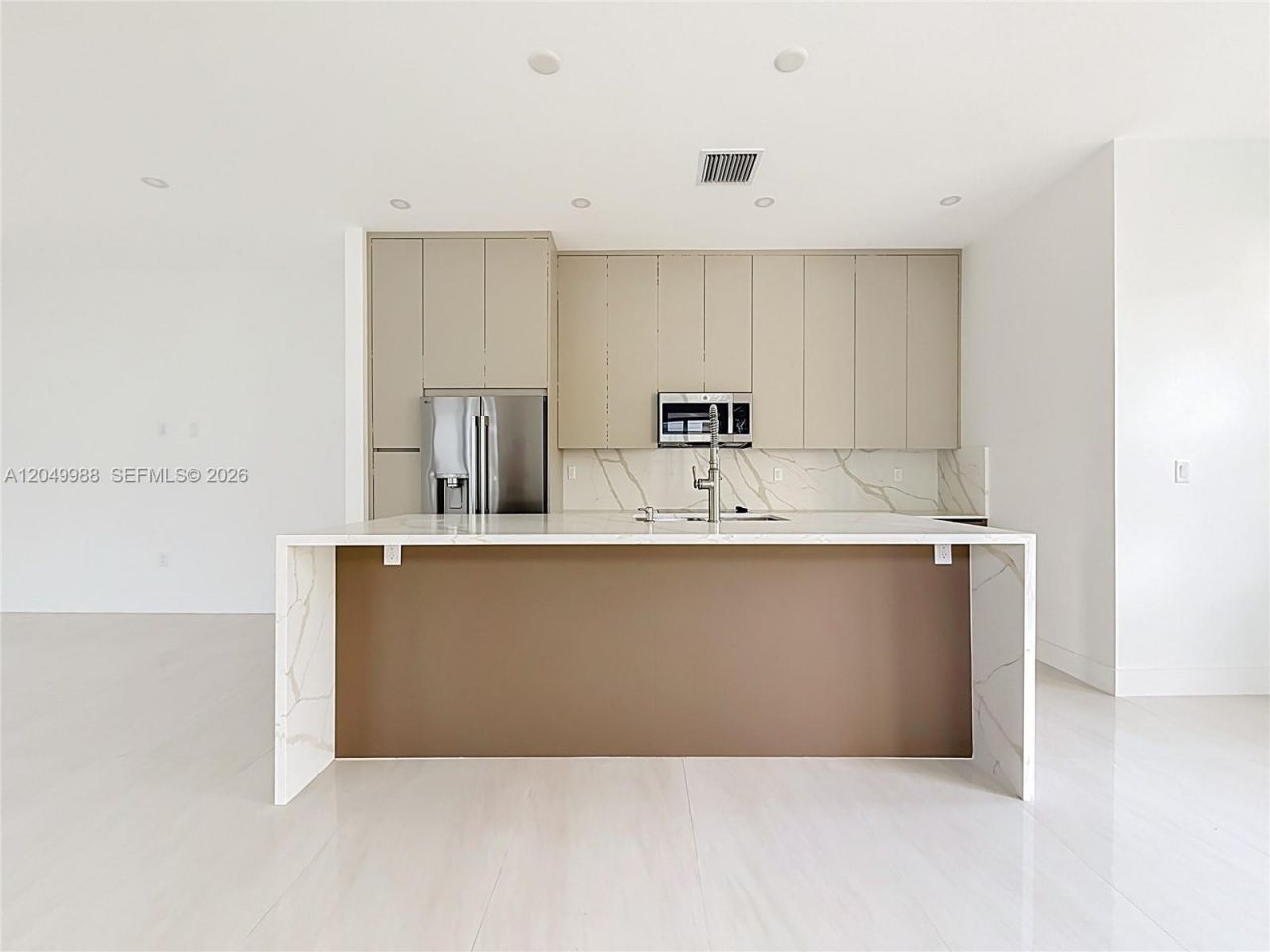3730 SW 28th St , Miami, FL 33134 Photo
