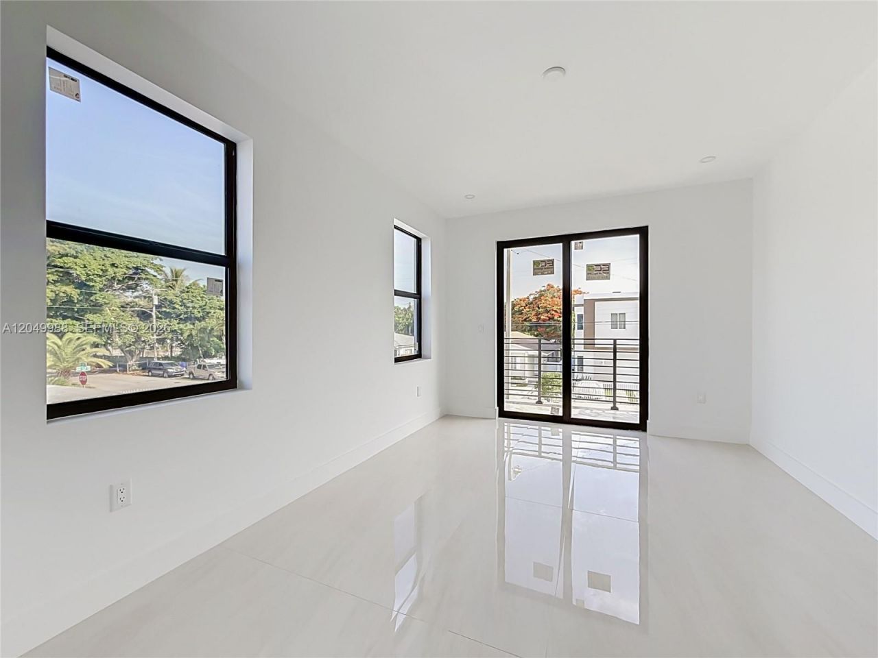 3730 SW 28th St , Miami, FL 33134 Photo