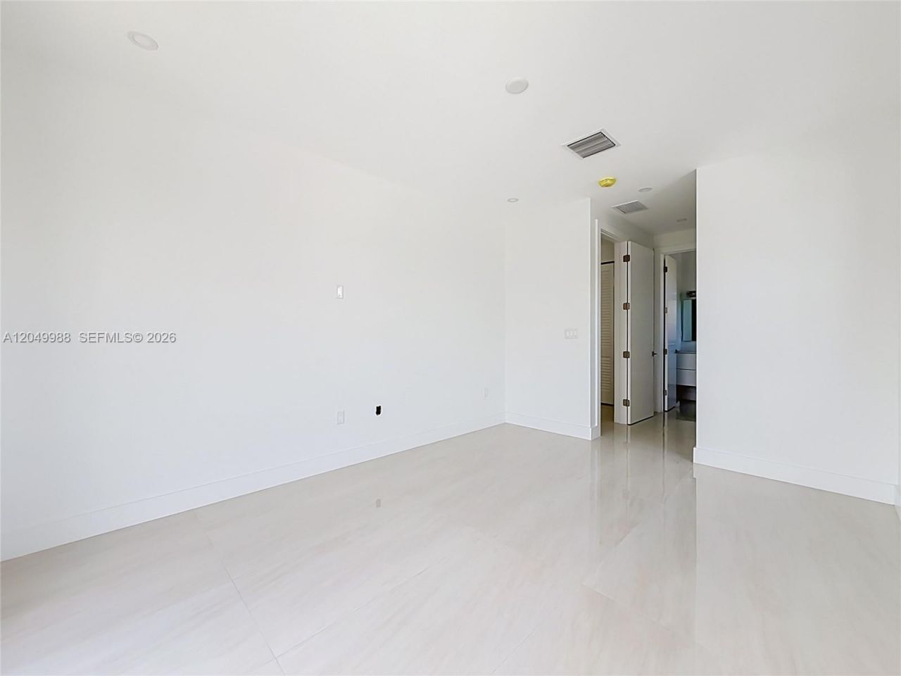 3730 SW 28th St , Miami, FL 33134 Photo