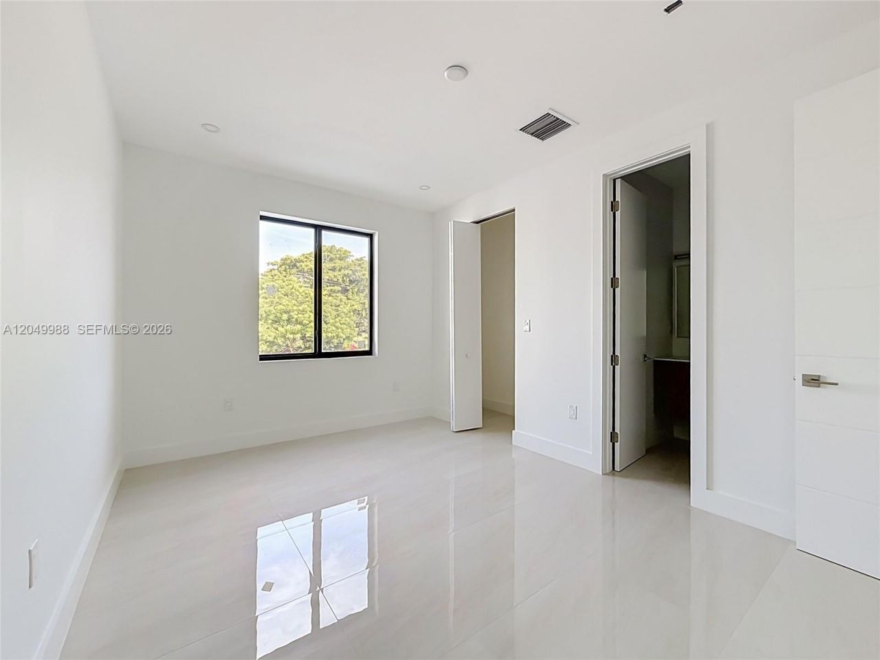 3730 SW 28th St , Miami, FL 33134 Photo