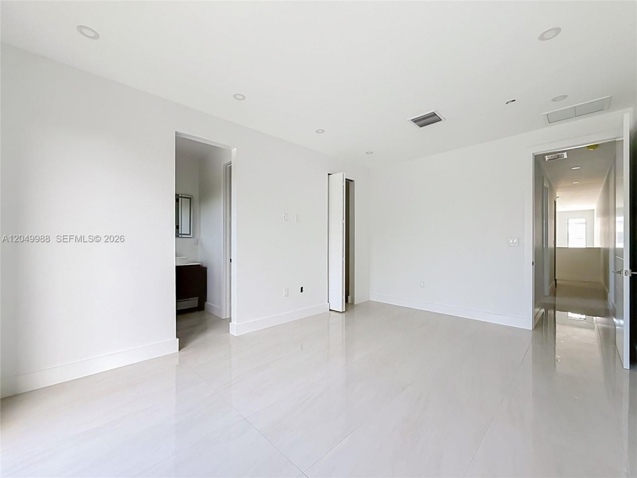 3730 SW 28th St , Miami, FL 33134 Photo