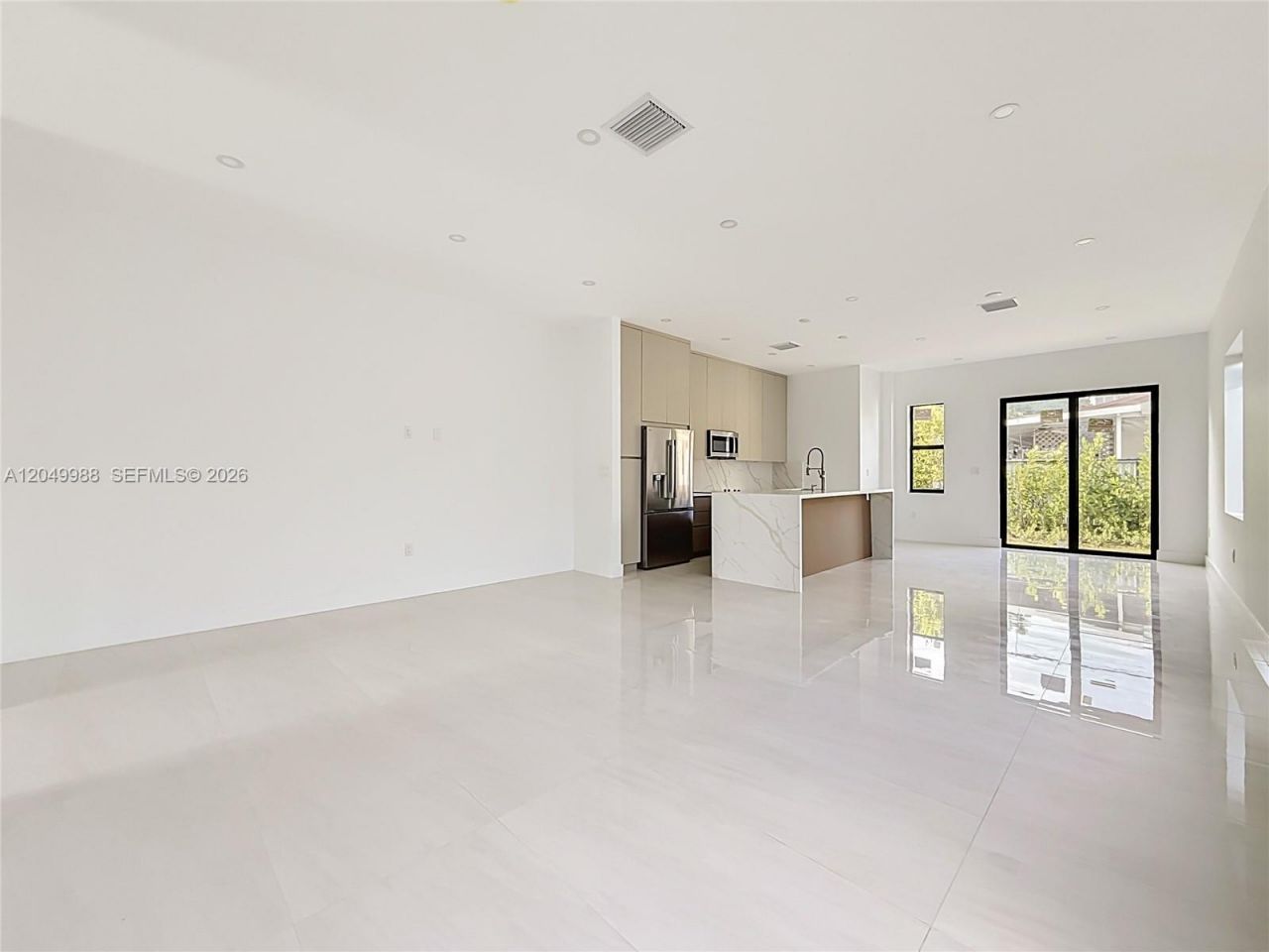 3730 SW 28th St , Miami, FL 33134 Photo