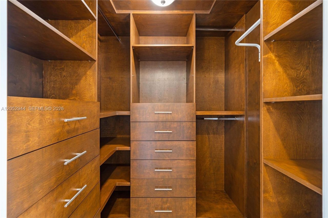 495 Brickell , Unit 5705, Miami, FL 33131 Photo
