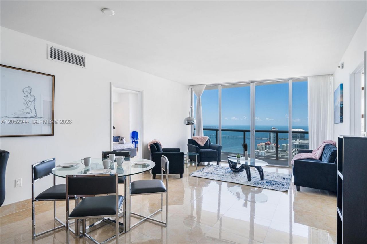 495 Brickell , Unit 5705, Miami, FL 33131 Photo