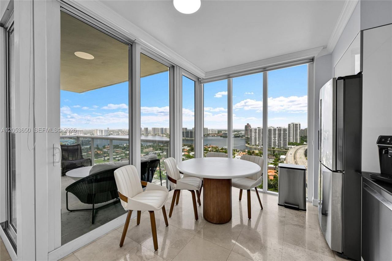 19111 Collins Ave , Unit 2704, Sunny Isles Beach, FL 33160 Photo