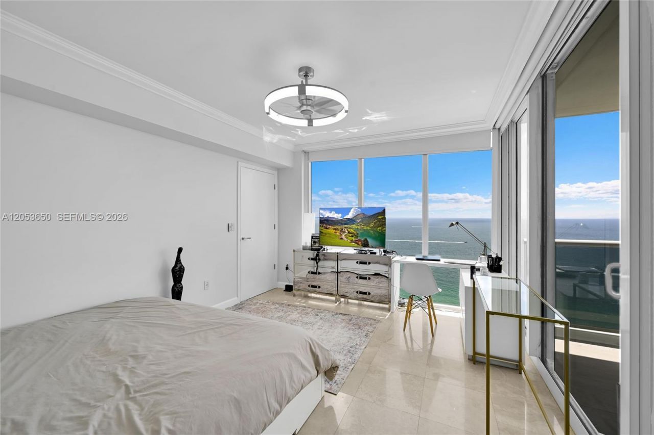 19111 Collins Ave , Unit 2704, Sunny Isles Beach, FL 33160 Photo