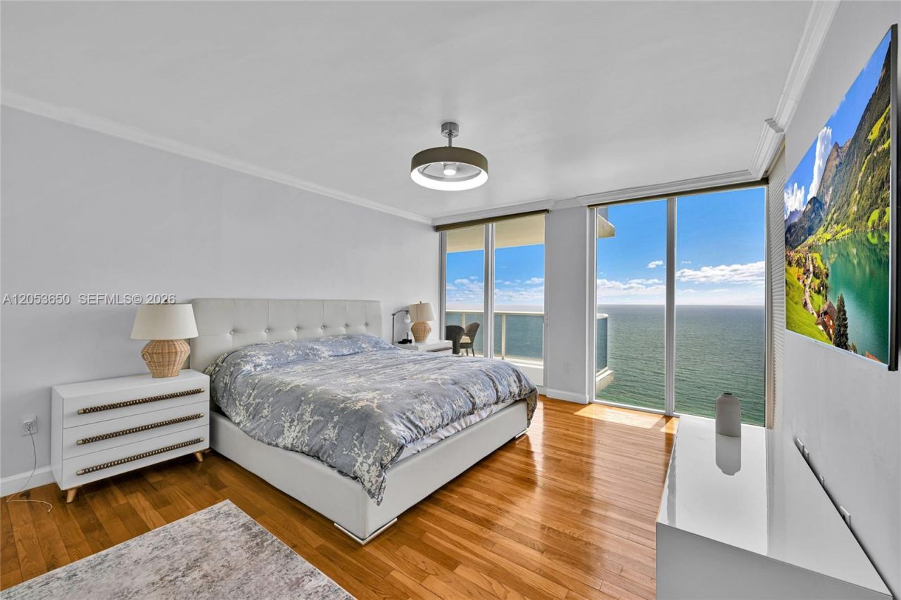 19111 Collins Ave , Unit 2704, Sunny Isles Beach, FL 33160 Photo