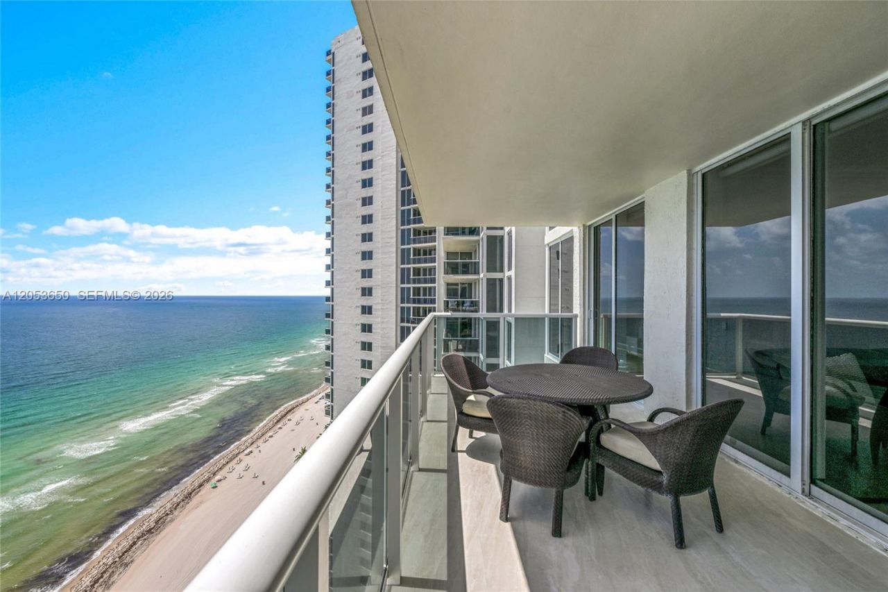 19111 Collins Ave , Unit 2704, Sunny Isles Beach, FL 33160 Photo