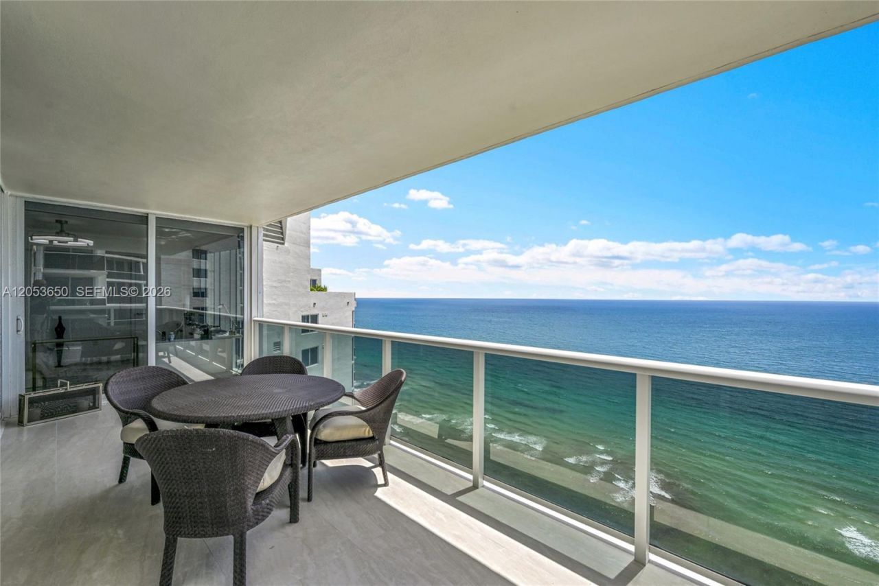19111 Collins Ave , Unit 2704, Sunny Isles Beach, FL 33160 Photo