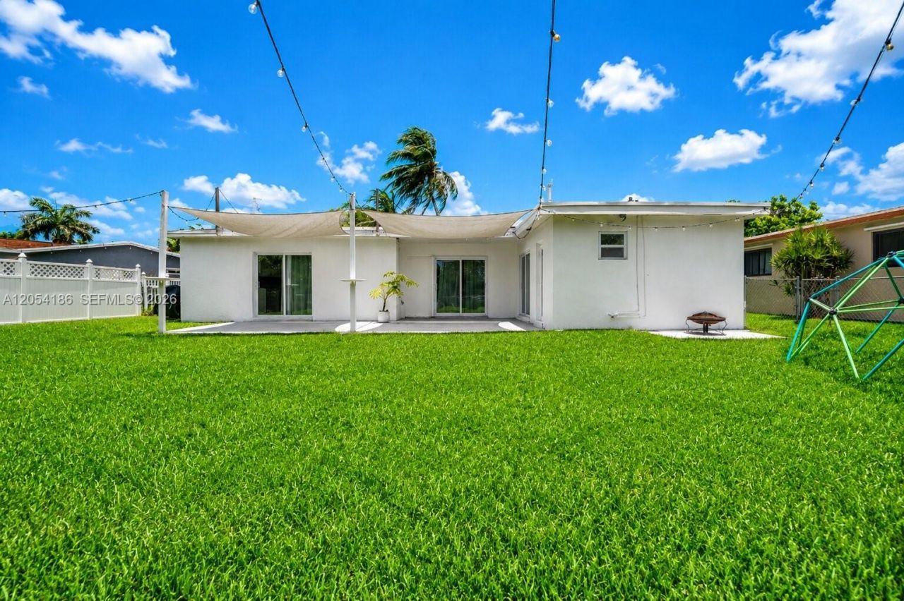3192 NW 40th Ct , Lauderdale Lakes, FL 33309 Photo