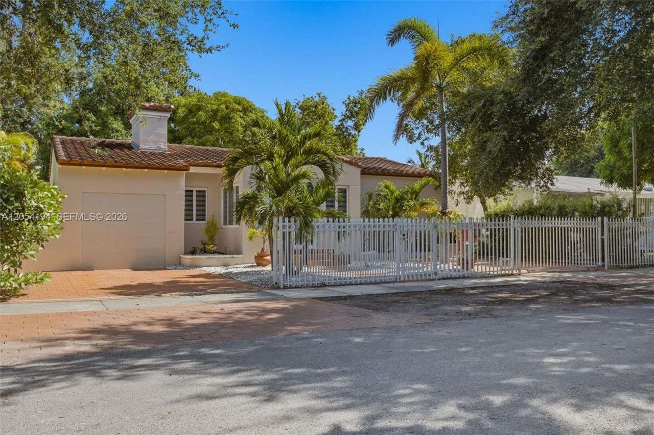 741 NE 81st St, Miami, FL 33138 Photo