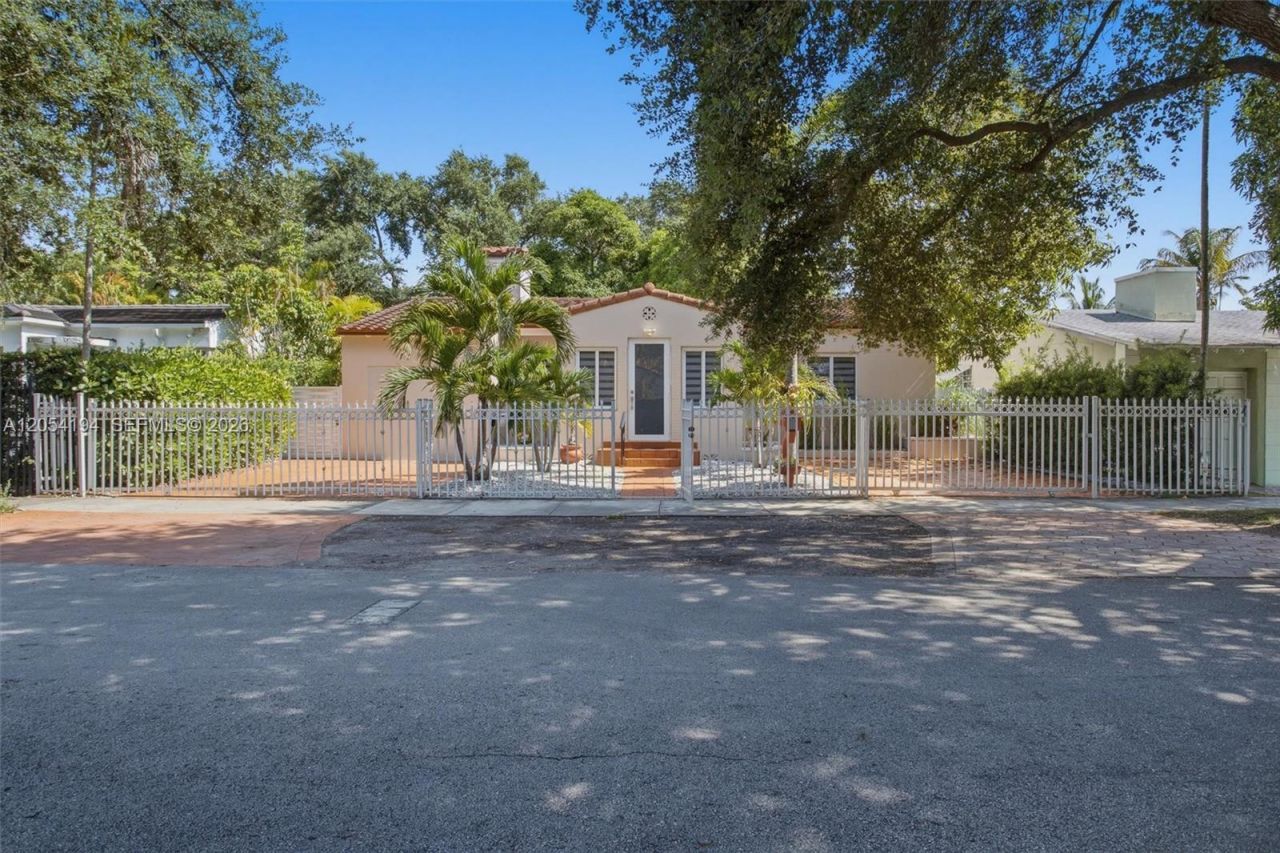 741 NE 81st St, Miami, FL 33138 Photo