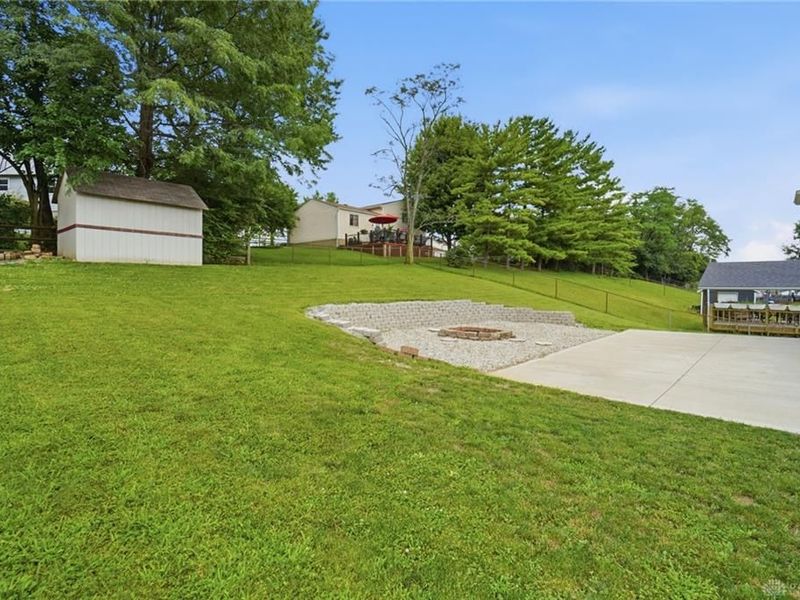 251 Fairborn Drive, Hamilton, OH 45013 Photo 24