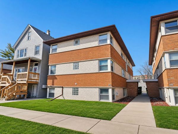 839 Lathrop Avenue, Unit 1E, Forest Park, IL 60130
