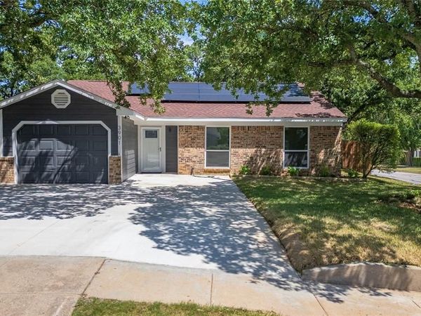 3901 Glengate Drive , Arlington, TX 76016