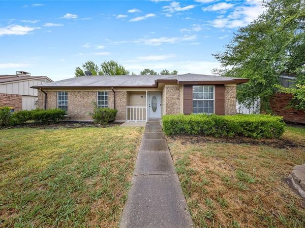 707 Shadybrook, Seagoville, TX 75159