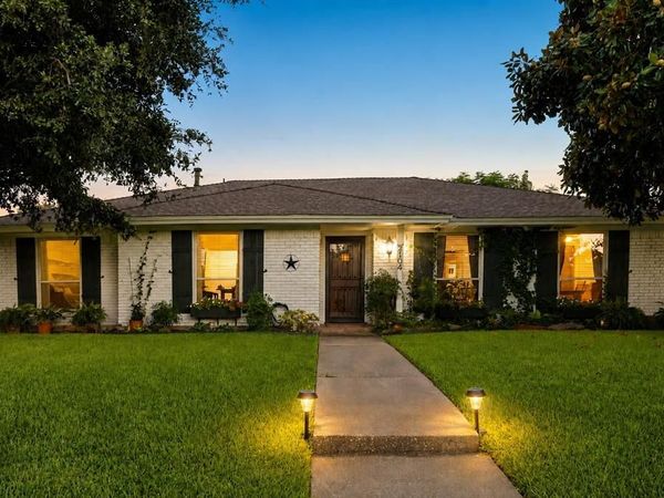 2104 Westlake Drive , Plano, TX 75075