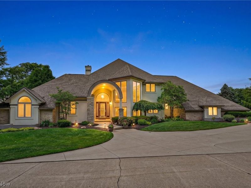 3855 Weymouth Woods Drive, Medina, OH 44256 Photo 2