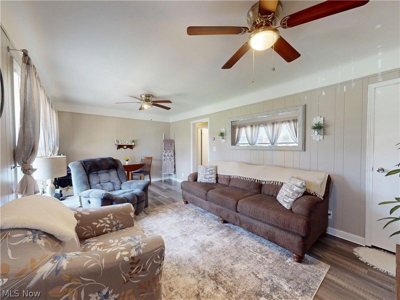 7753 Holly Drive, Mentor on the Lake, OH 44060 Photo 2