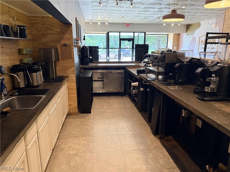 112 N Park, Warren, OH 44481 Photo 7