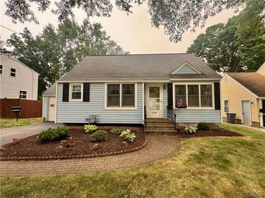 125 Crystal Drive, North Syracuse, NY 13212