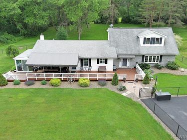 11592 Moore Road, Springville, NY 14141