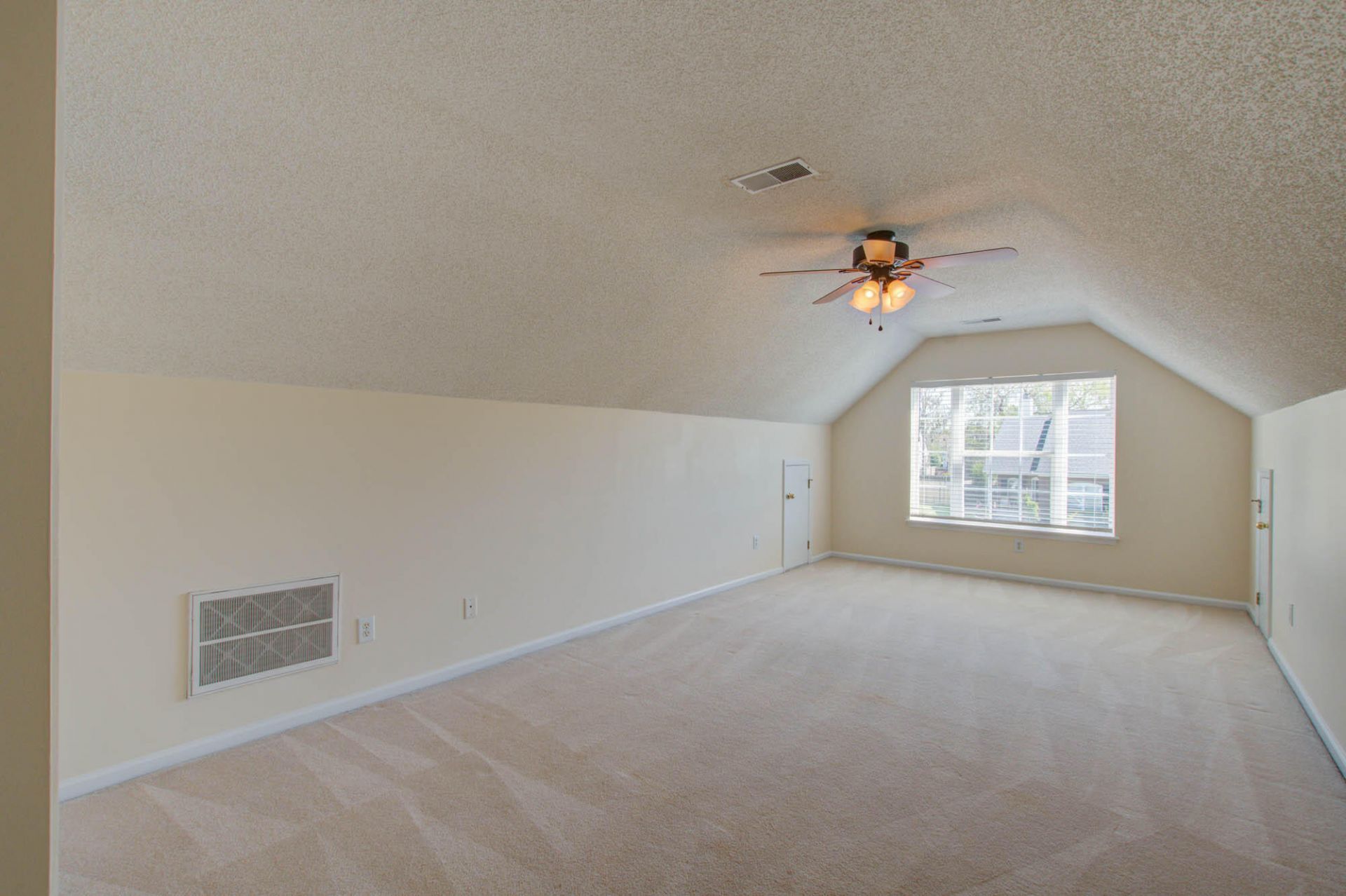 533 Tribeca Drive Photo 20