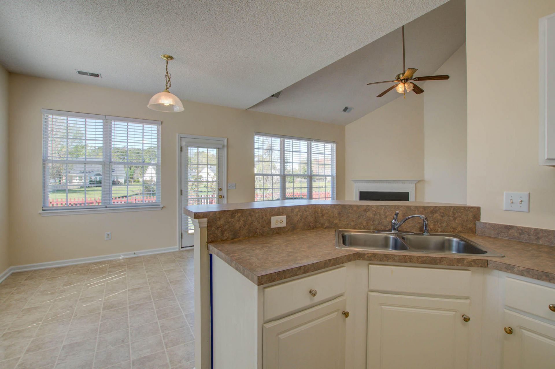 533 Tribeca Drive Photo 9