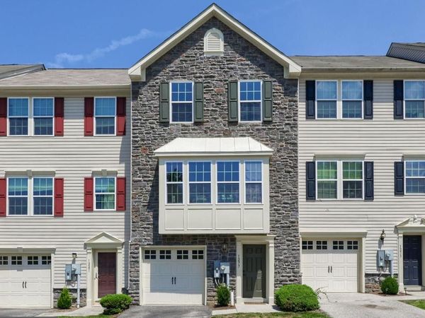 1277 STONEHAVEN WAY , YORK, PA 17403
