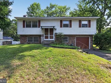 807 YORKTOWN STREET, LANSDALE, PA 19446