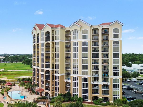1200 Beach Drive, Gulfport, MS 39507