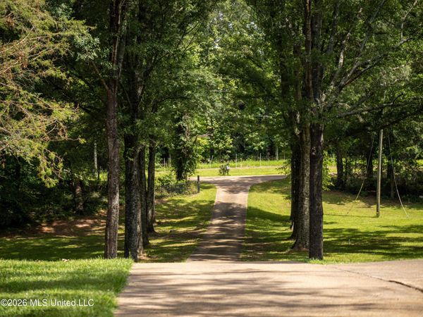 8454 Anding Oil City Road, Bentonia, MS 39040