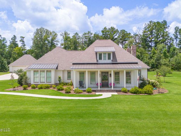 170 Fallen Oak Drive, Brandon, MS 39047