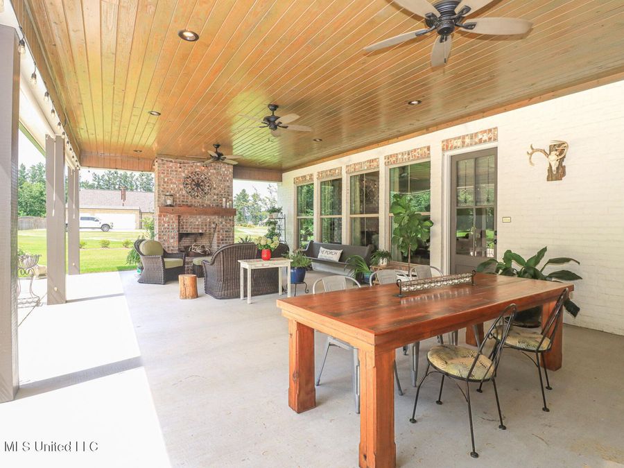 Property Image 109